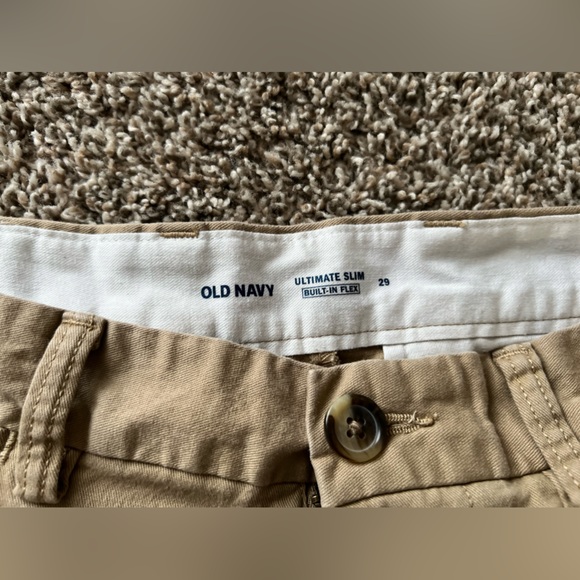 Old Navy Ultimate Slim Shorts
Adult Size 29 Stretch Flat Front
Mens - Picture 3 of 6